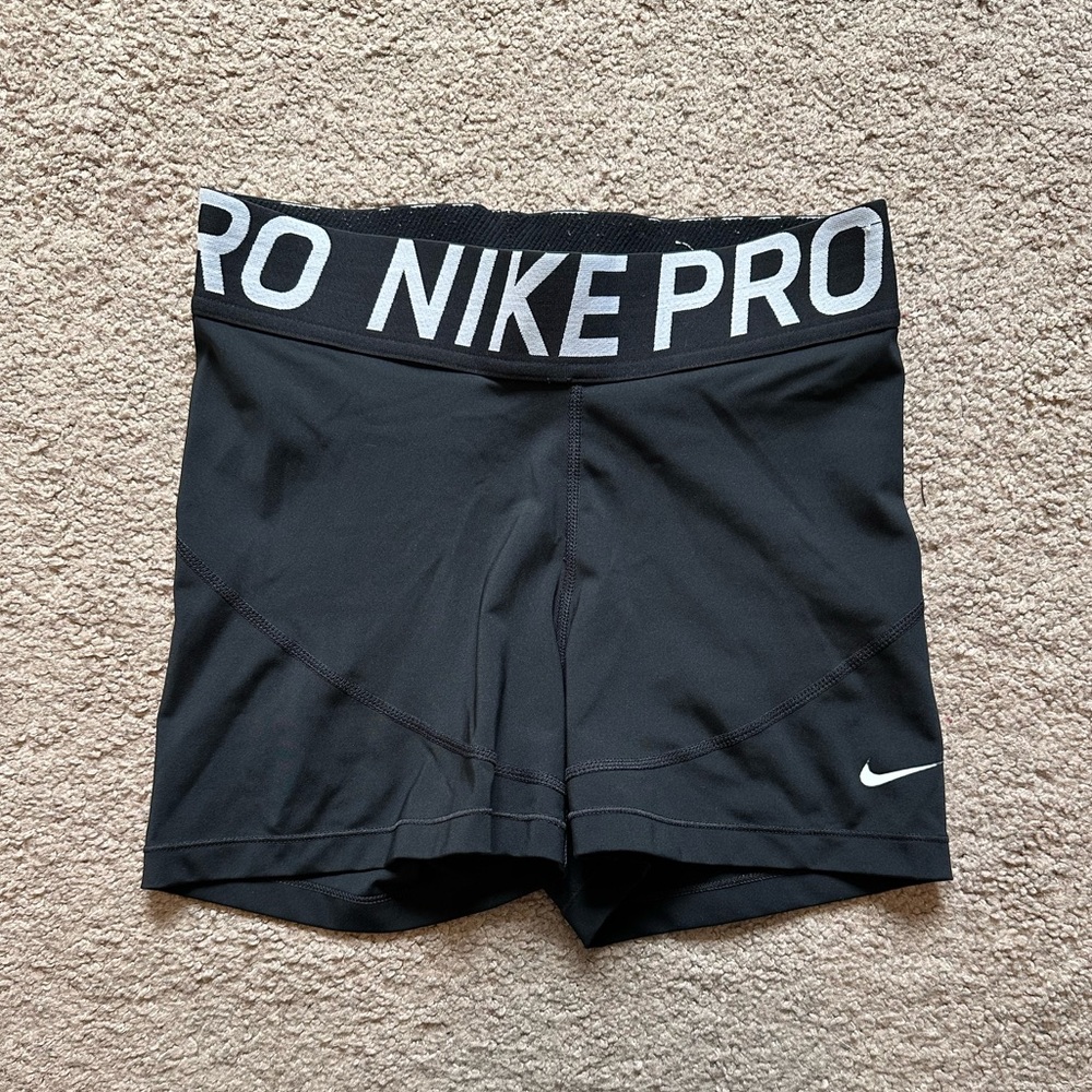 Nike Pro: Women’s 3” Shorts